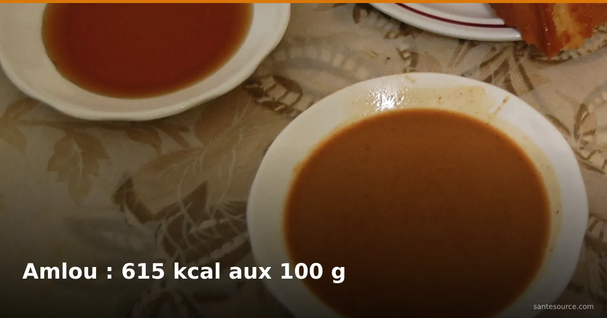 Bol d'amlou marocain et coupelle d'huile d'argan alimentaire sur une table de petit-déjeuner au Souss